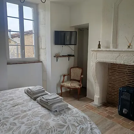 D'hotes - Retour A La Ferme Frühstückspension Verteillac